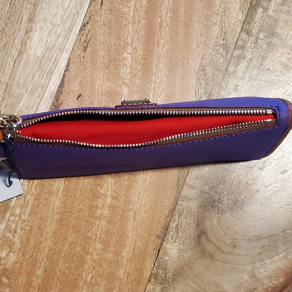 New Dooney & Bourke Kirby Tatum Wristlet Wallet Purple - Picture 3 of 7